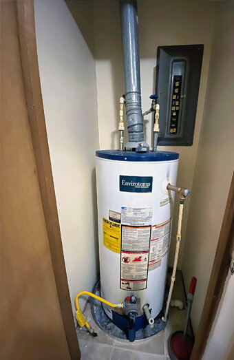 https://westminsterhotwater.com.au/uploads/2025/06/gas-hot-water-system-40702.jpg