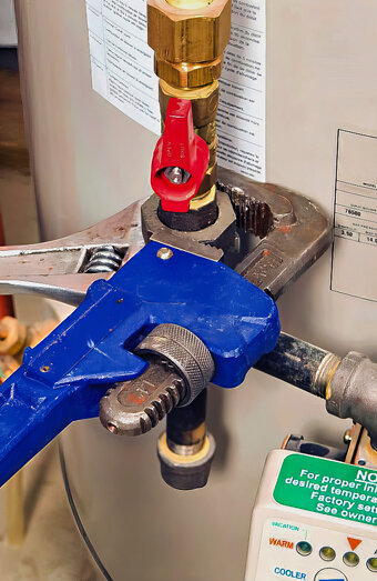 https://westminsterhotwater.com.au/uploads/2025/06/hot-water-servicing-15633.jpg